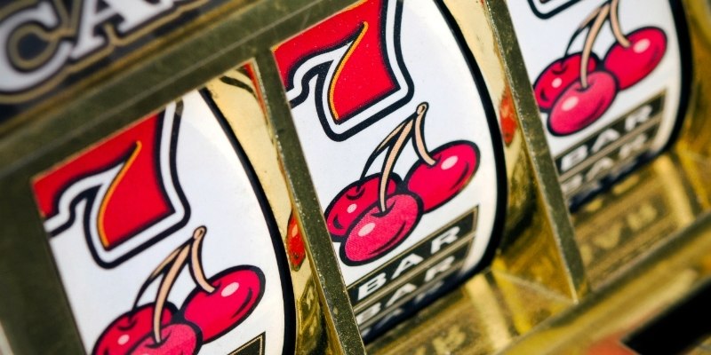 Slot 5 Cuộn Gây Nghiện Với Tốc Độ Quay Cùng Tiền Thưởng Cao